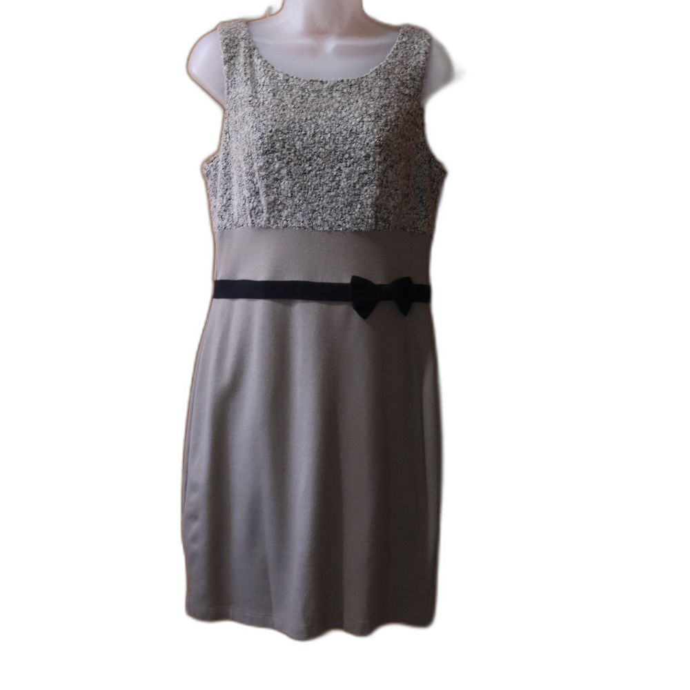 Freiss Gray Sheath Mini Dress with Scoop Neck MEDIUM